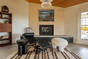 The Skyline Retreat - pool & spa